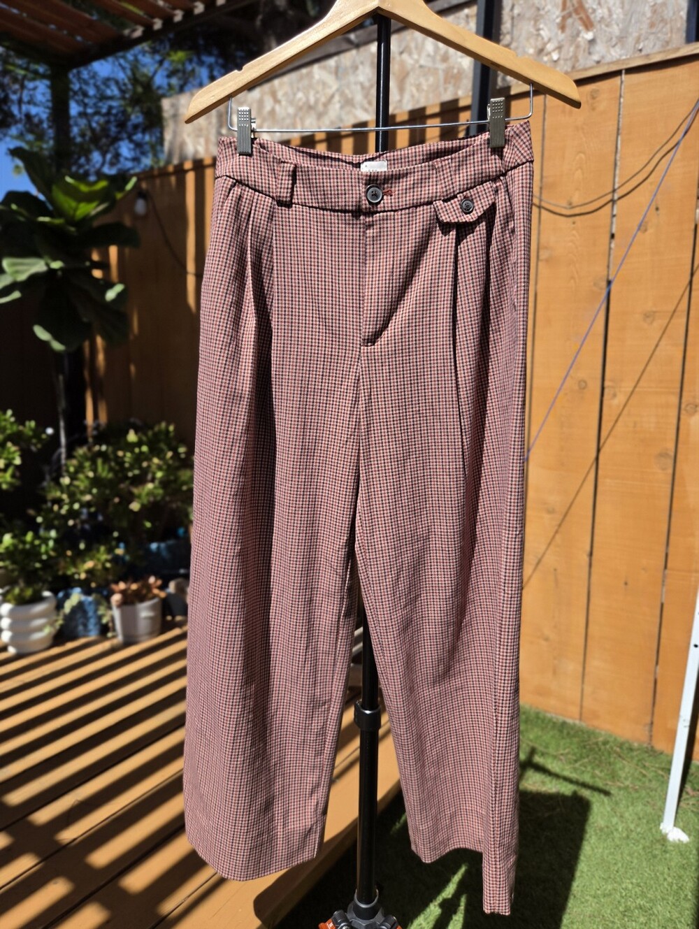 Woman's Wide-legged Pants